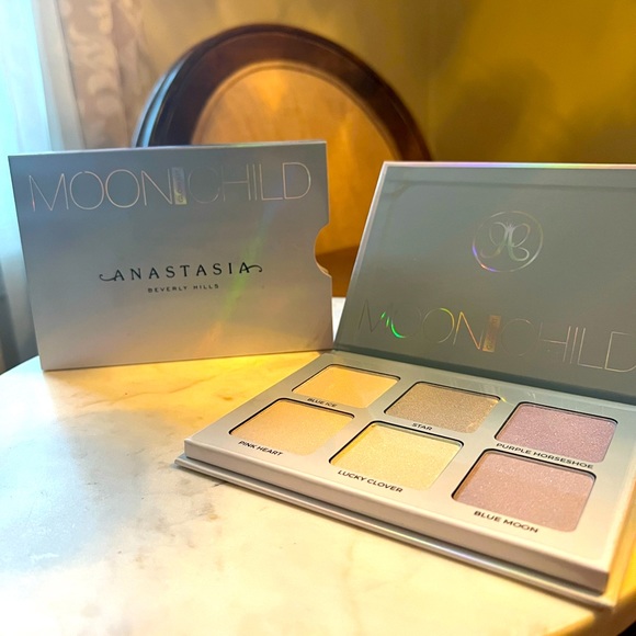 Anastasia Moon Child Glow Kit Palette - New and Sold Out everywhere! 🌙 💎 - Picture 1 of 5